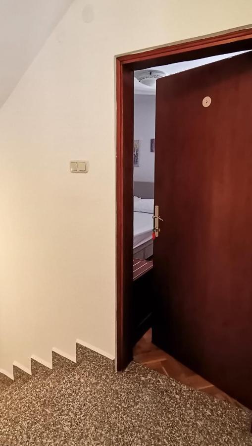 Studio Apartment L&G Rovinj Exterior photo